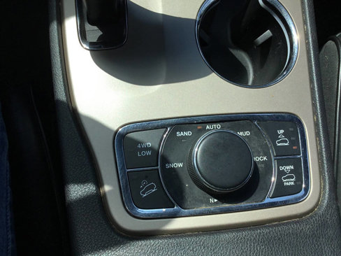 Used 2014 Jeep Grand Cherokee Summit image 40