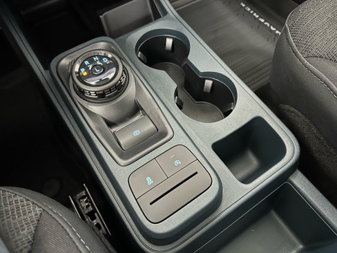 New 2025 Ford Maverick XL image 38