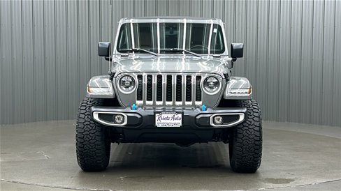Used 2023 Jeep Wrangler Unlimited Sahara w/ Cold Weather Group image 8