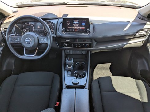 Used 2023 Nissan Rogue S image 14