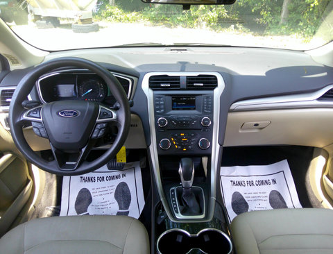 Used 2015 Ford Fusion SE image 31