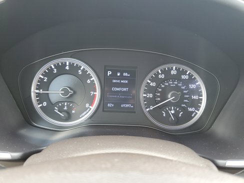 Used 2020 Hyundai Santa Fe SE image 13