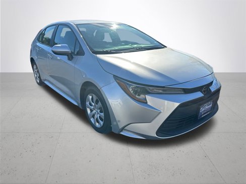 Used 2023 Toyota Corolla LE image 5