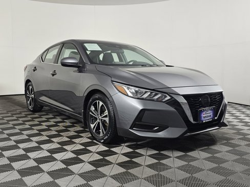 Used 2022 Nissan Sentra SV image 1