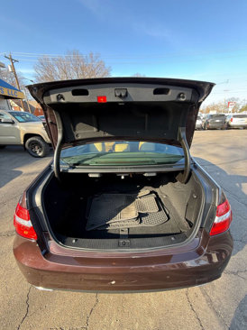 Used 2010 Mercedes-Benz E 550 4MATIC Sedan image 15