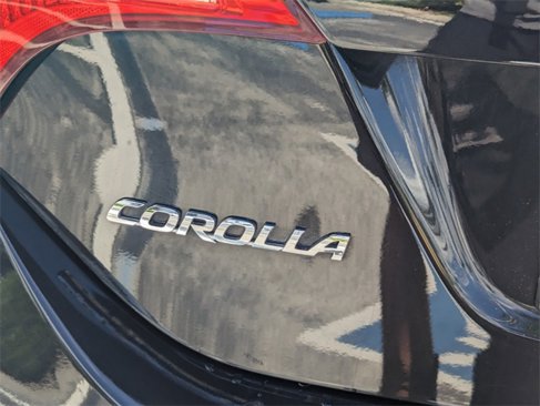 Used 2017 Toyota Corolla L image 11