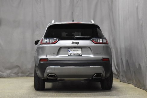 Used 2019 Jeep Cherokee Limited image 8