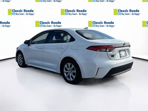 Used 2024 Toyota Corolla LE image 5