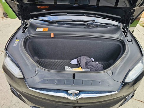 Used 2017 Tesla Model X 75D image 8