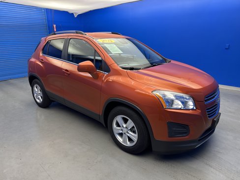 Used 2015 Chevrolet Trax LT w/ LT Plus Package image 2