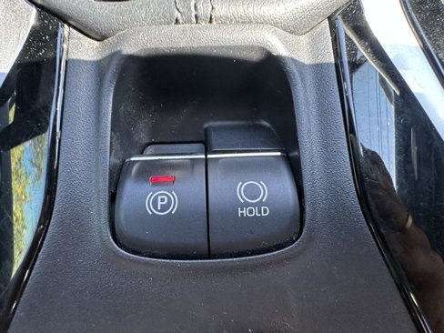 Used 2021 Toyota Corolla SE w/ Carpet Mat Package (TMS) image 17