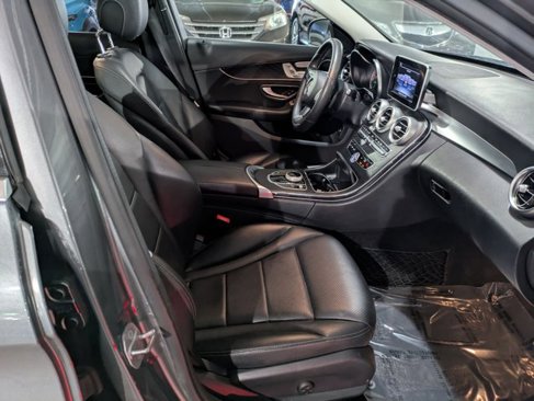 Used 2017 Mercedes-Benz C 300 4MATIC Sedan image 23