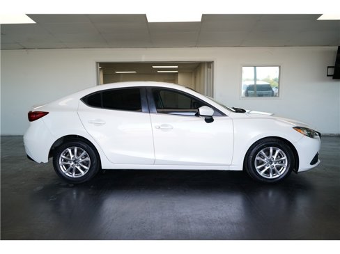 Used 2016 MAZDA MAZDA3 i Touring image 8