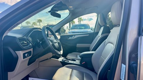 Certified 2020 Ford Escape SEL image 19