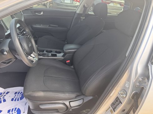 Used 2019 Kia Optima LX image 10