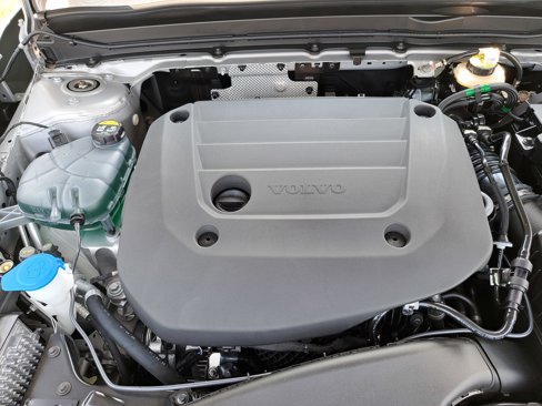 New 2025 Volvo XC40 B5 Plus w/ Climate Package image 9