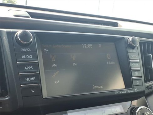 Used 2018 Toyota RAV4 Platinum image 4