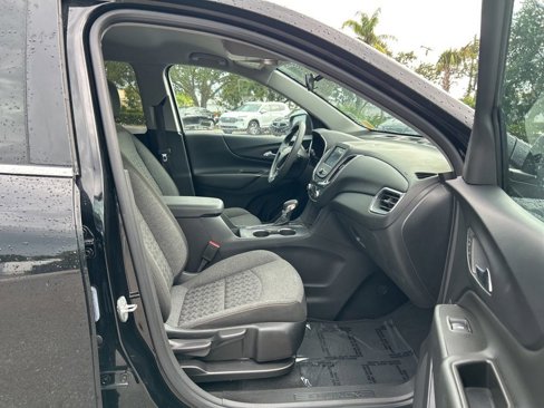 Used 2023 Chevrolet Equinox LT image 34