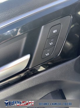 Used 2022 Mitsubishi Outlander SEL image 25