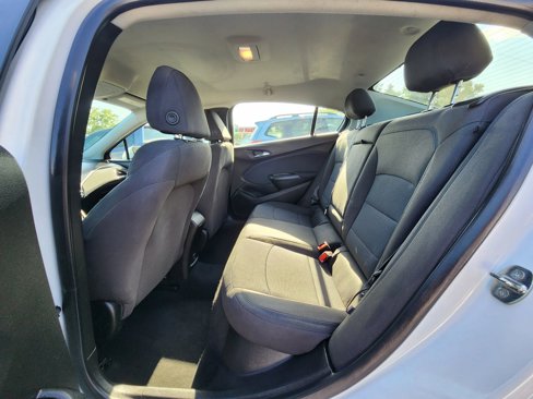 Used 2019 Chevrolet Cruze LT w/ Convenience Package image 15