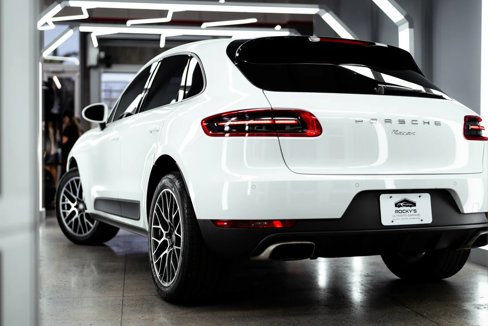 Used 2017 Porsche Macan image 22