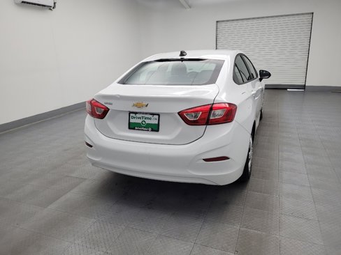 Used 2018 Chevrolet Cruze LS image 7
