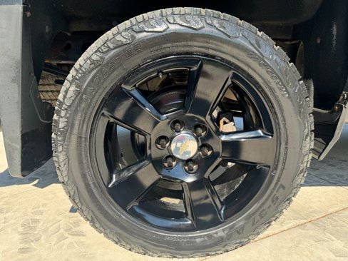 Used 2018 Chevrolet Silverado 1500 LTZ w/ Max Trailering Package image 40