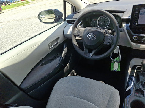 Used 2020 Toyota Corolla LE image 14