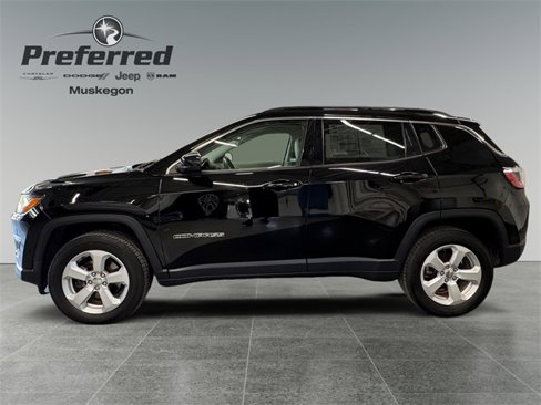 Used 2018 Jeep Compass Latitude w/ Popular Equipment Group image 3