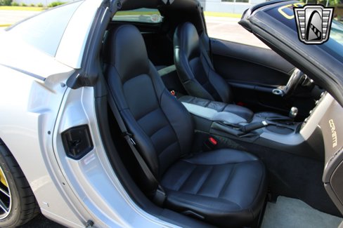 Used 2007 Chevrolet Corvette Coupe image 24