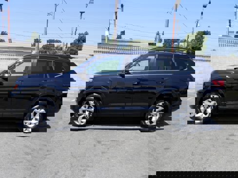 Used 2020 Volkswagen Atlas S image 11
