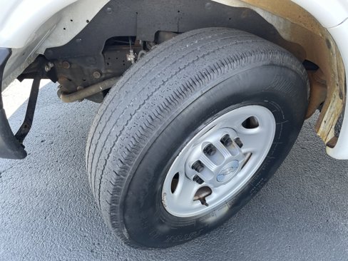 Used 2019 Chevrolet Express 2500 w/ Driver Convenience Package image 14