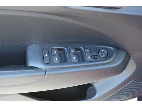 New 2025 Hyundai Venue SE image 17