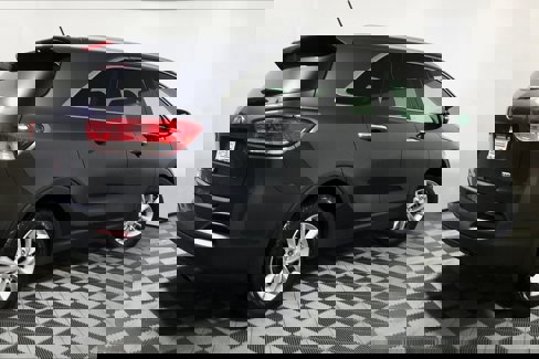 Used 2017 Kia Sorento LX image 12
