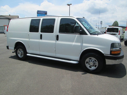 Used 2023 Chevrolet Express 2500 w/ Driver Convenience Package image 3