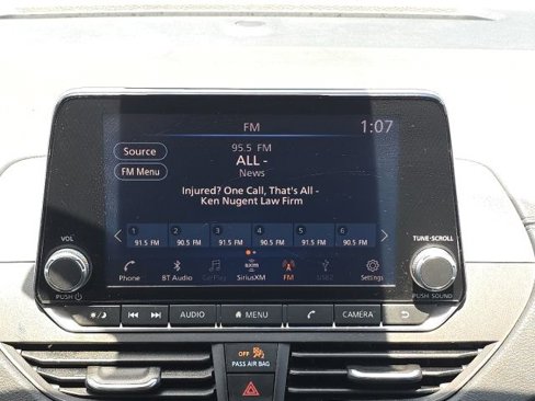Used 2022 Nissan Altima 2.5 SV w/ SV Premium Package image 30