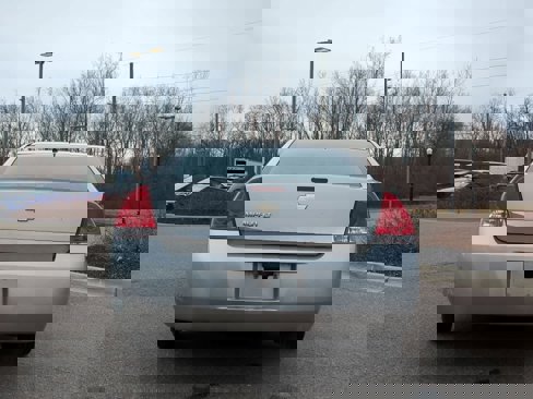 Used 2008 Chevrolet Impala LT image 7