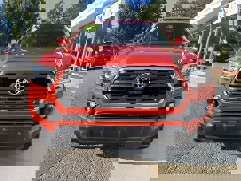 Used 2017 Toyota Tacoma SR5 image 10