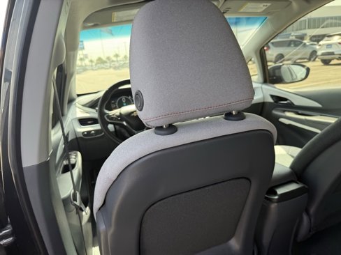 Used 2020 Chevrolet Bolt LT image 36