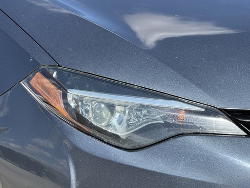 Used 2019 Toyota Corolla LE image 8