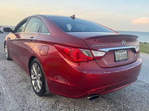 Used 2013 Hyundai Sonata SE w/ Navigation & Sunroof Pkg image 6