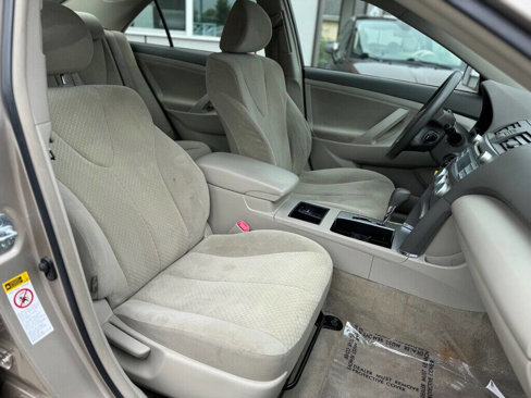 Used 2007 Toyota Camry LE image 11