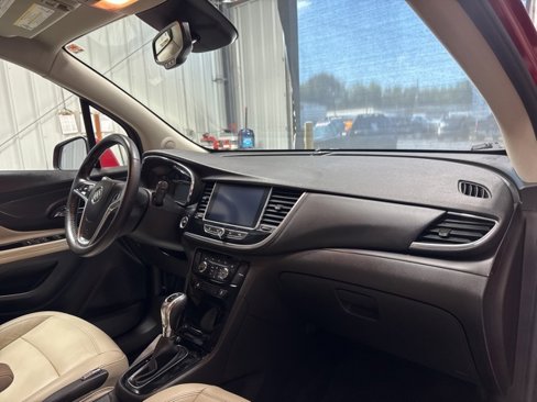 Used 2019 Buick Encore Essence image 25