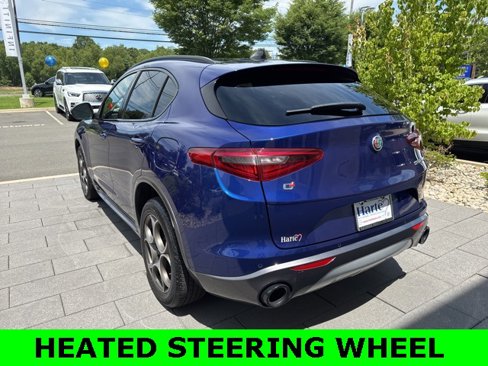 Used 2022 Alfa Romeo Stelvio Ti image 5