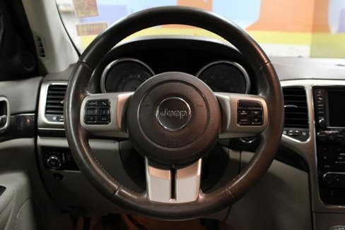 Used 2011 Jeep Grand Cherokee Laredo image 20