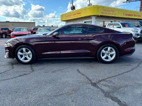 Used 2018 Ford Mustang Coupe image 2