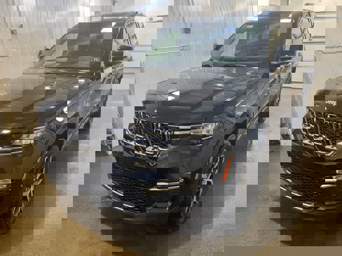 New 2025 Jeep Grand Cherokee Limited image 4