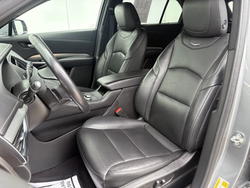 Certified 2023 Cadillac XT4 Premium Luxury image 11