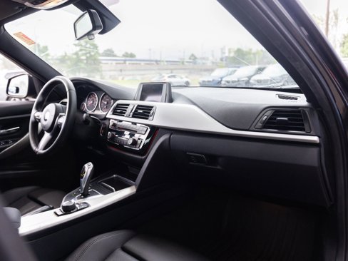 Used 2016 BMW 320i Sedan image 22
