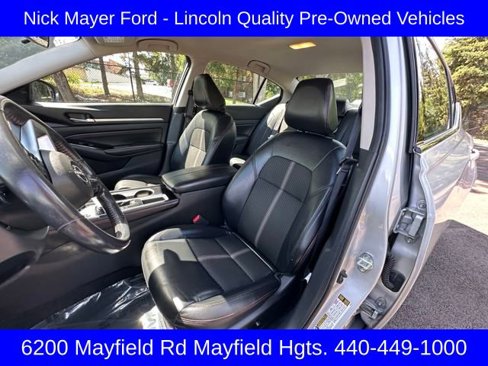 Used 2023 Nissan Altima 2.5 SR image 12